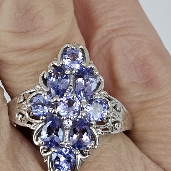 Genuine Tanzanite Ring set in Platinum over 925 Size 9! - Picture 3 of 15